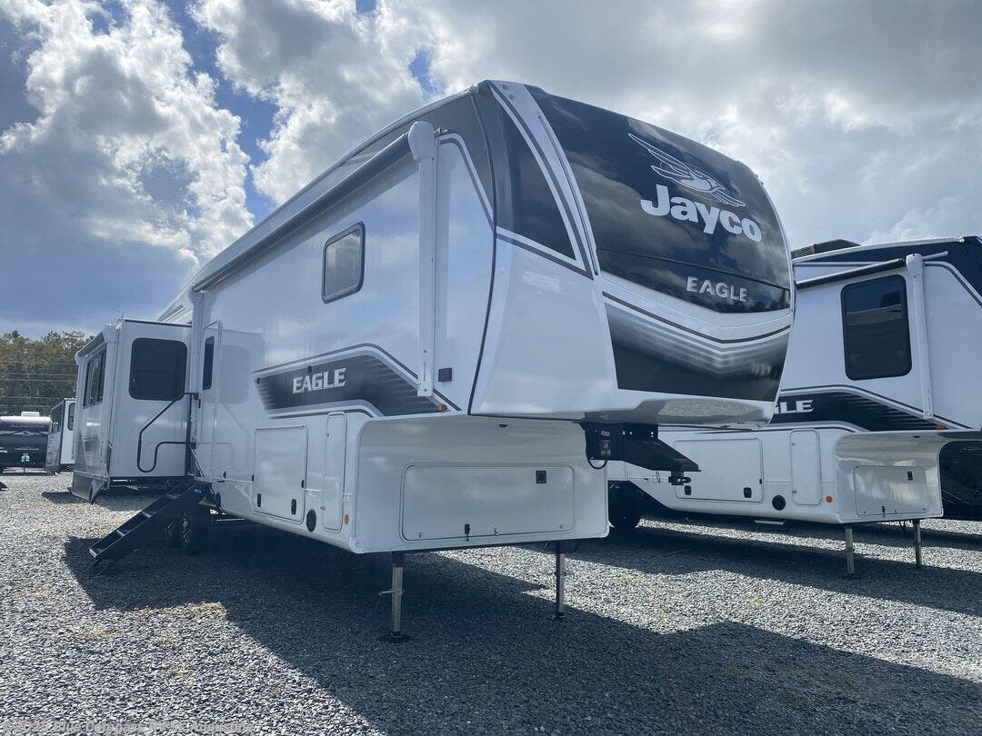 New 2026 Jayco Eagle 335LSTS available in St. Augustine, Florida