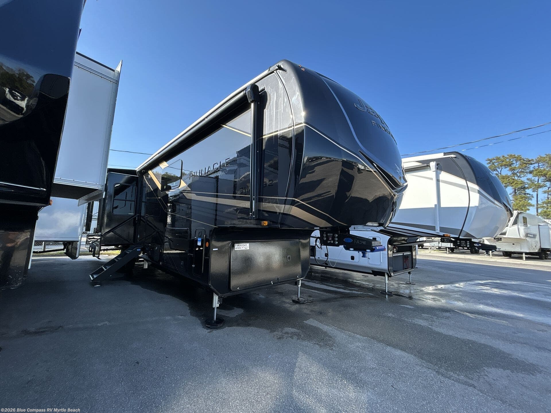 New 2026 Jayco Pinnacle 38FBRK available in Myrtle Beach, South Carolina