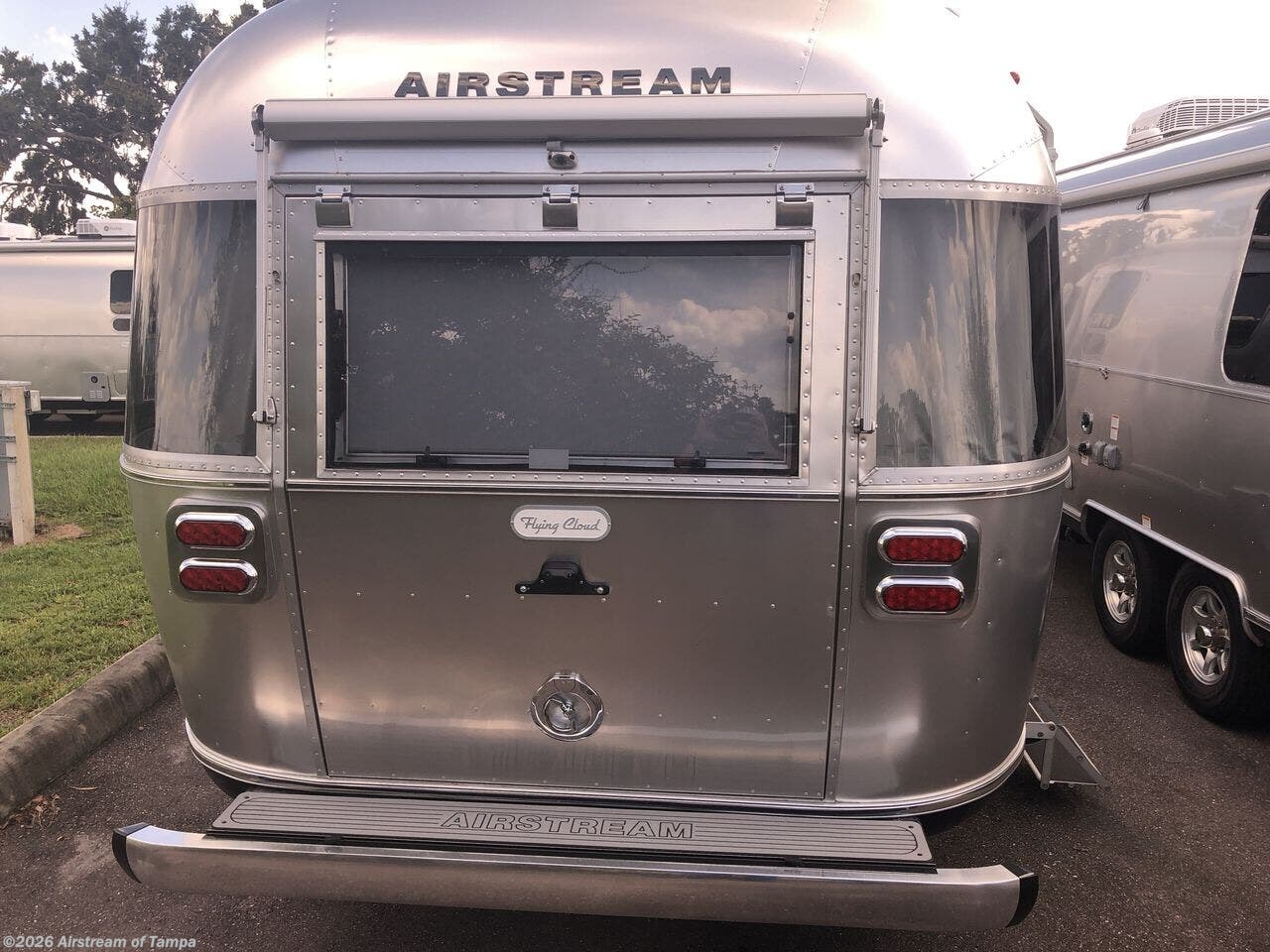 New 2026 Airstream Flying Cloud 25FB Twin available in Dover, Florida