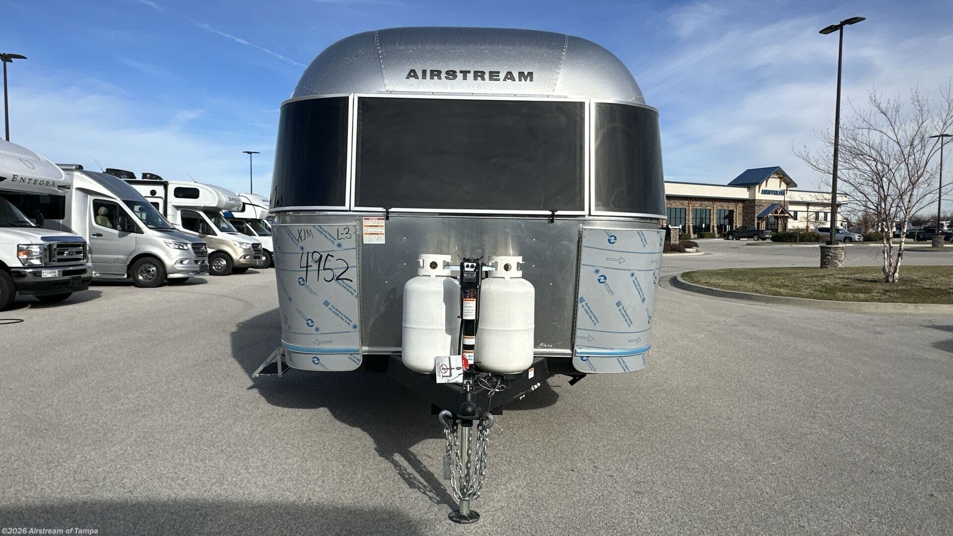 New 2025 Airstream Flying Cloud 28RB available in Dover, Florida