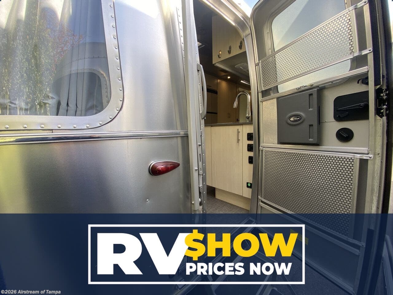 Used 2023 Airstream Flying Cloud 27FB Twin available in Dover, Florida