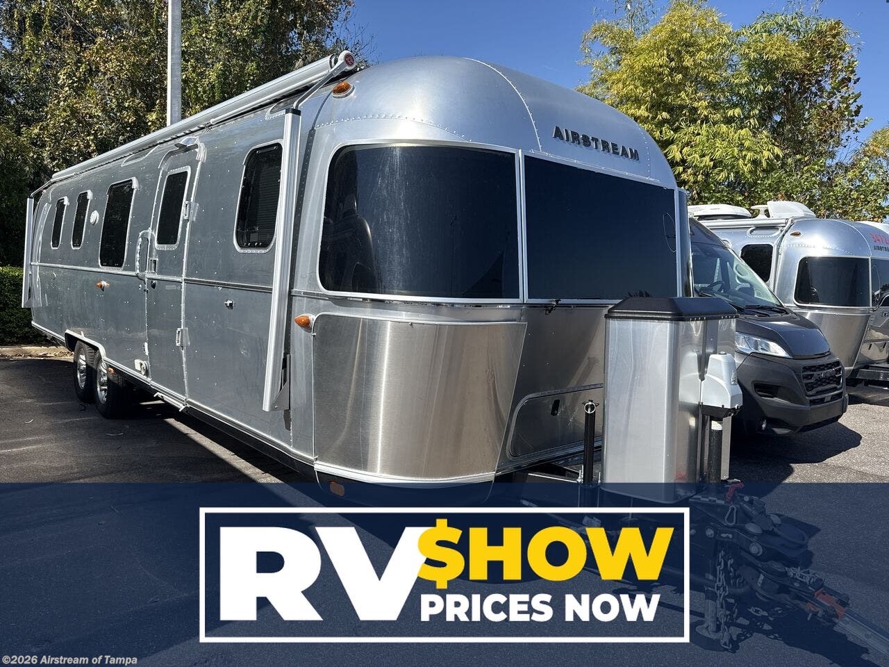 Used 2018 Airstream Classic 33FBQ available in Dover, Florida