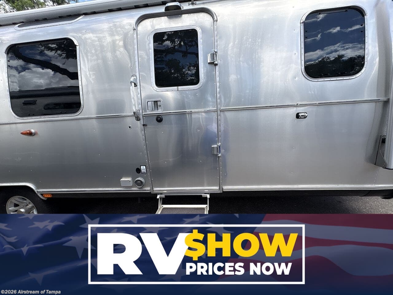 Used 2024 Airstream Classic 33FBQ available in Dover, Florida