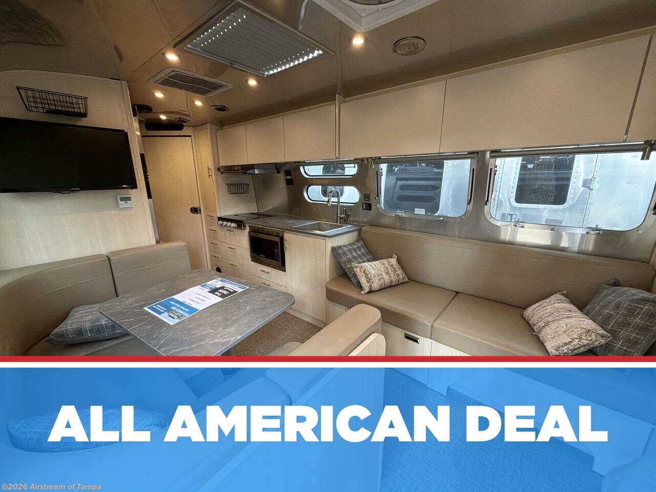 Used 2024 Airstream Flying Cloud 30FBBT available in Dover, Florida