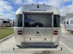 Used 2019 Airstream Flying Cloud 26RB Twin available in Buda, Texas