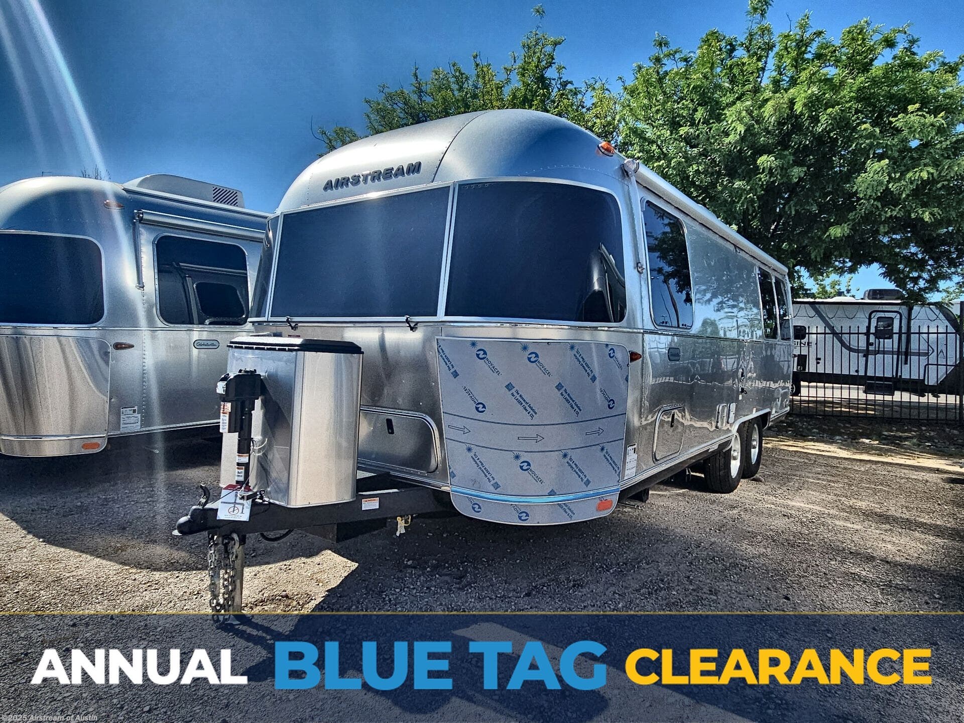 New 2025 Airstream Globetrotter 25FB Twin available in Buda, Texas