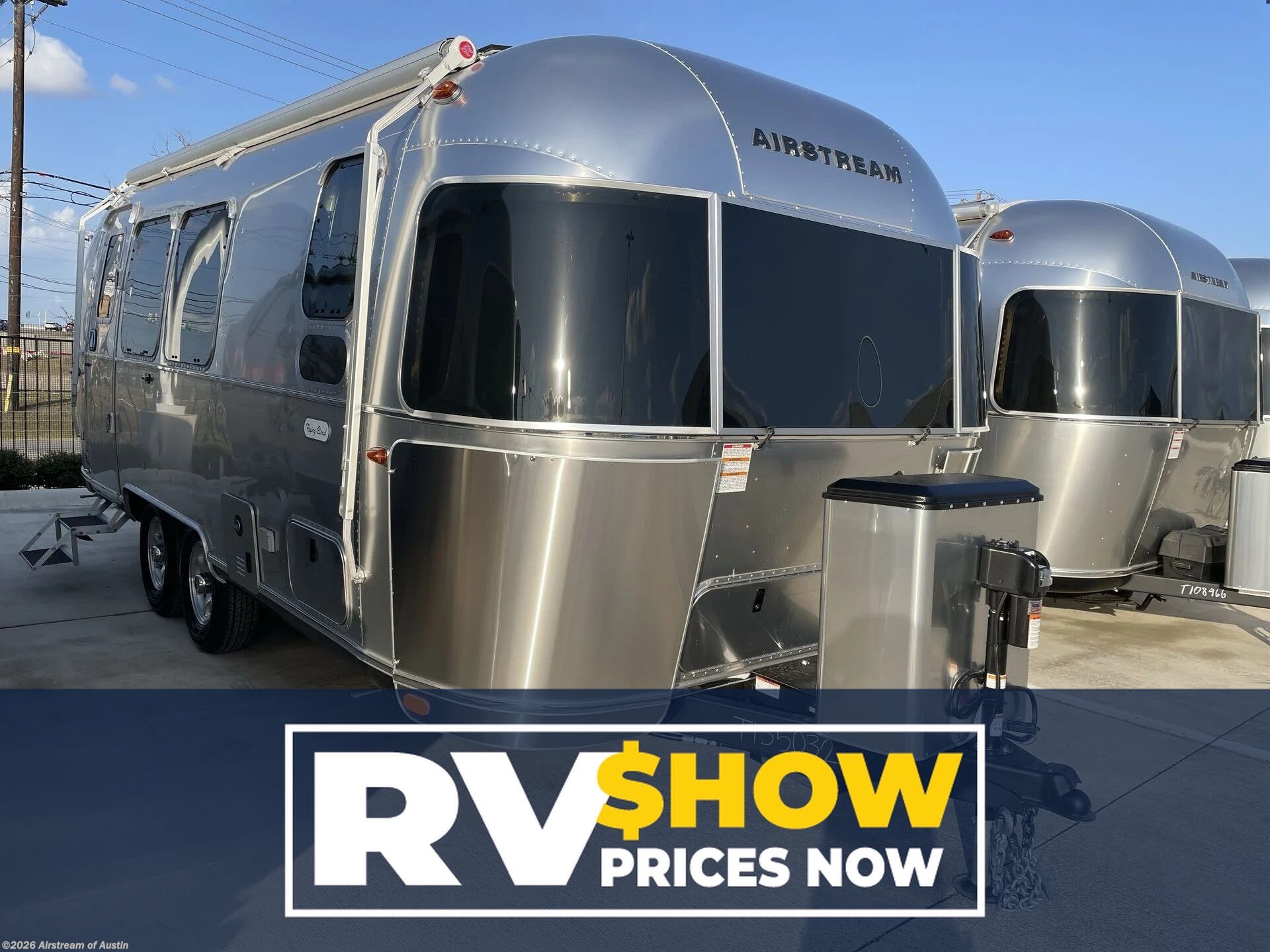 New 2026 Airstream Flying Cloud 23FB Twin available in Buda, Texas