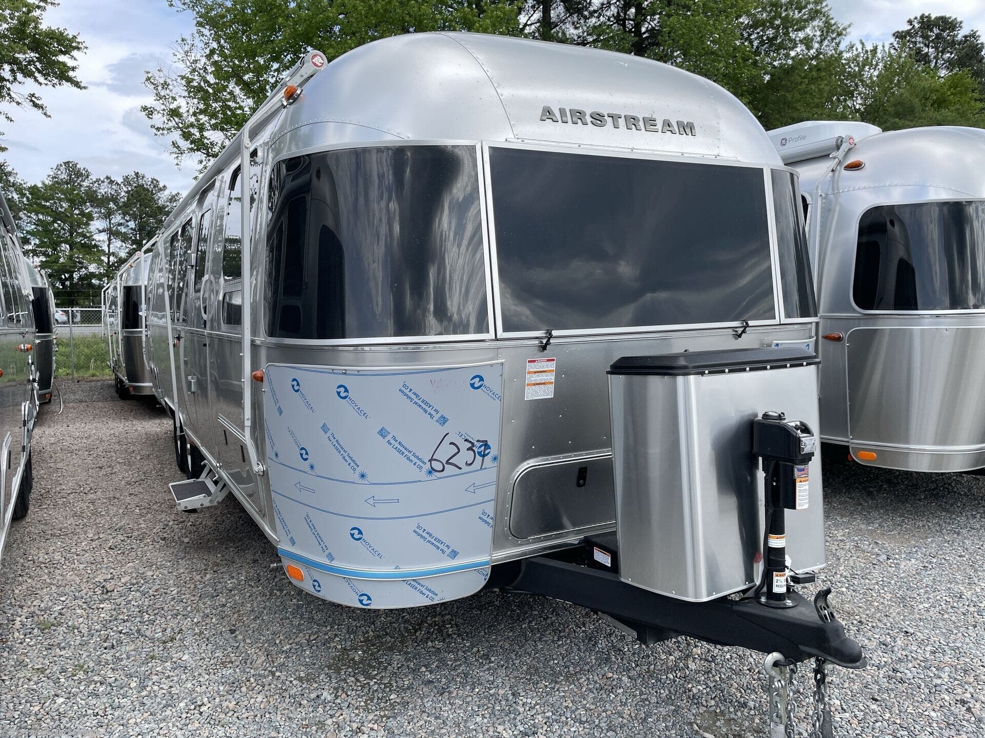 New 2025 Airstream Flying Cloud 30FBBT available in Buda, Texas