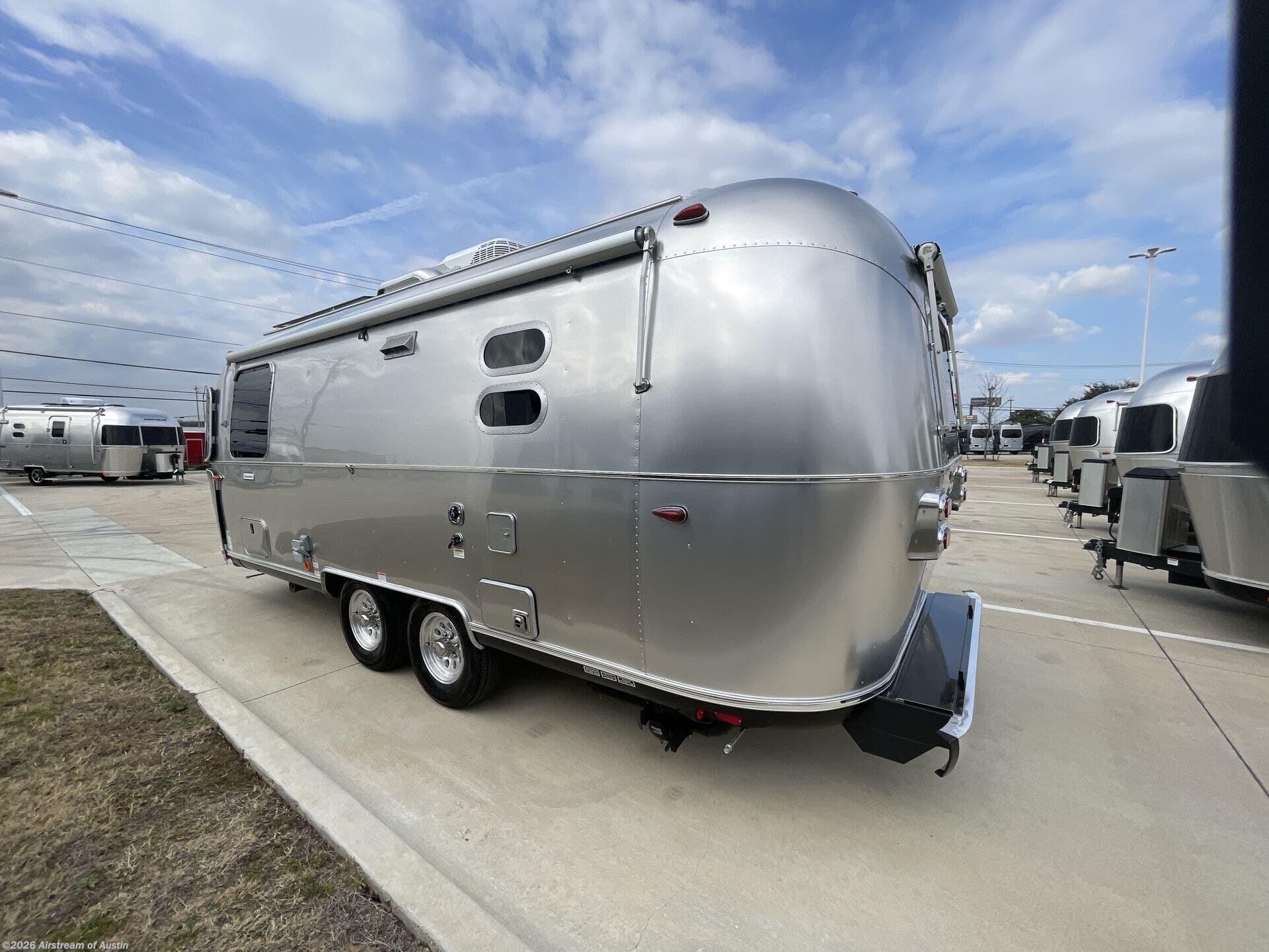 New 2026 Airstream International 23FB Twin available in Buda, Texas