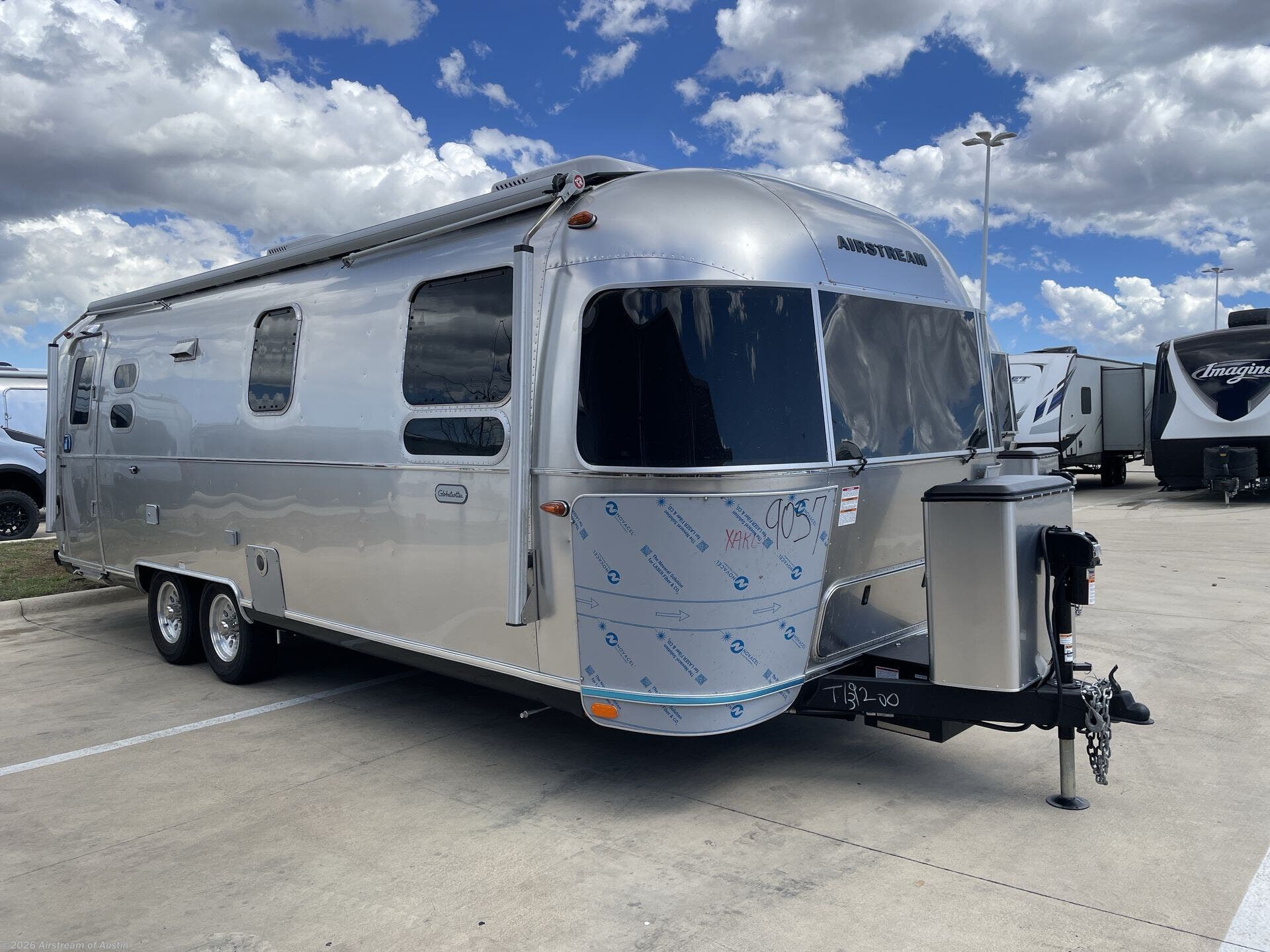 New 2026 Airstream Globetrotter 27FB available in Buda, Texas