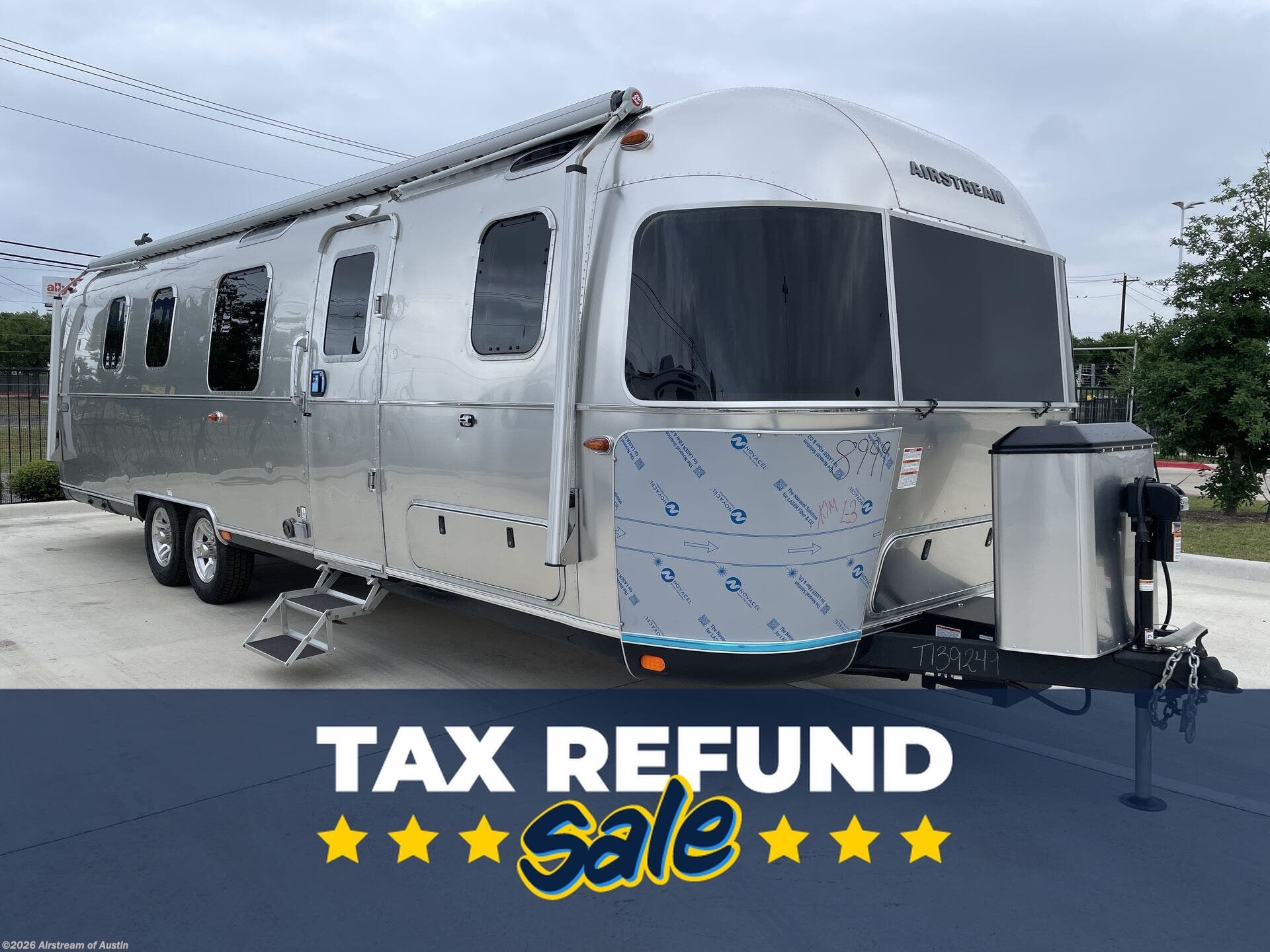 New 2026 Airstream Classic 33FB Twin available in Buda, Texas