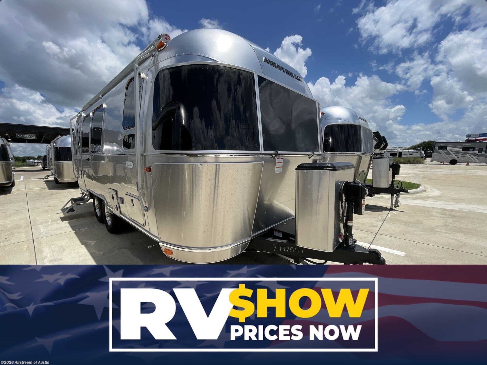 New 2026 Airstream Flying Cloud 23FB available in Buda, Texas
