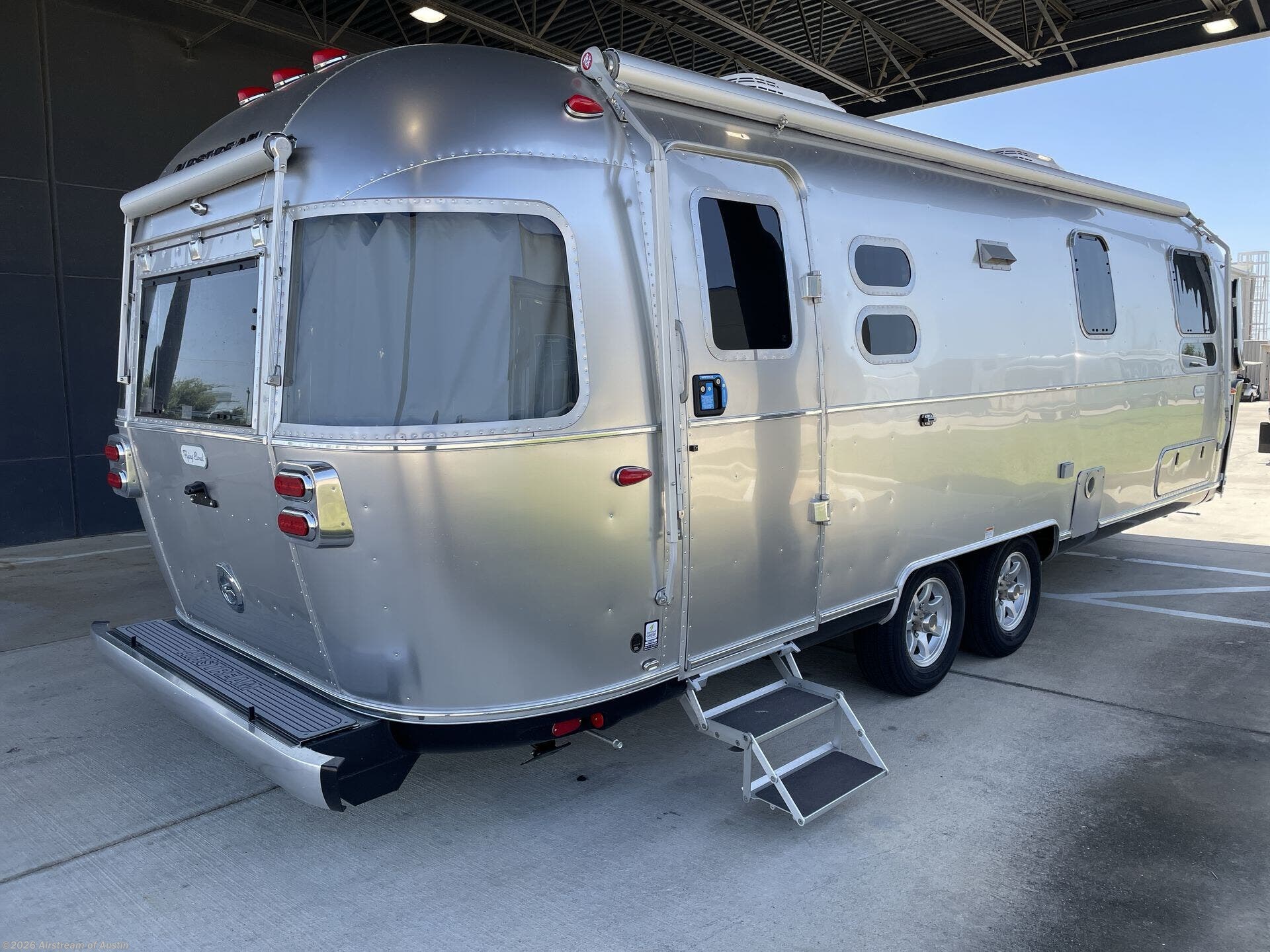 New 2027 Airstream Flying Cloud 27FB Twin available in Buda, Texas