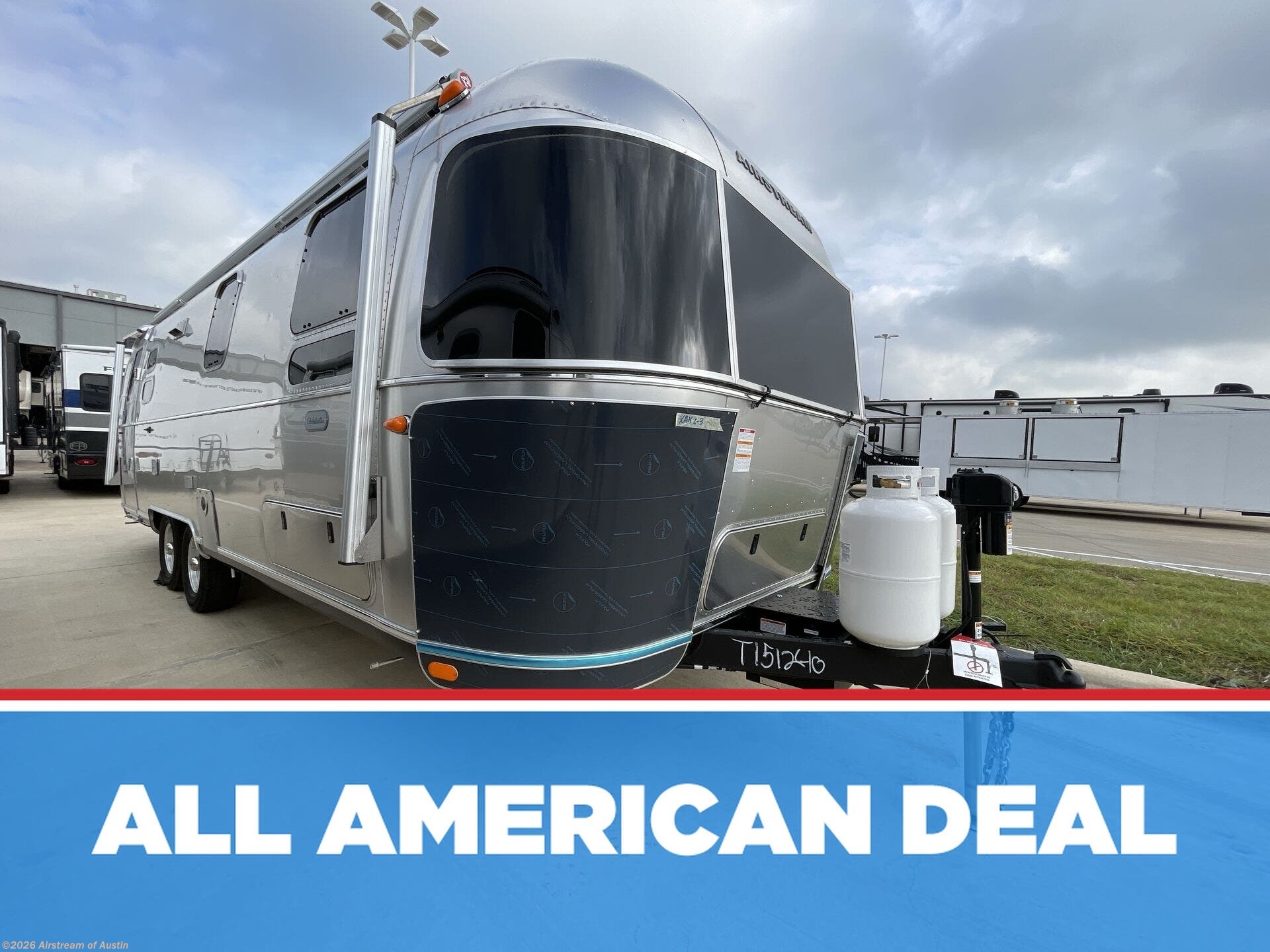 New 2027 Airstream Globetrotter 27FB Twin available in Buda, Texas