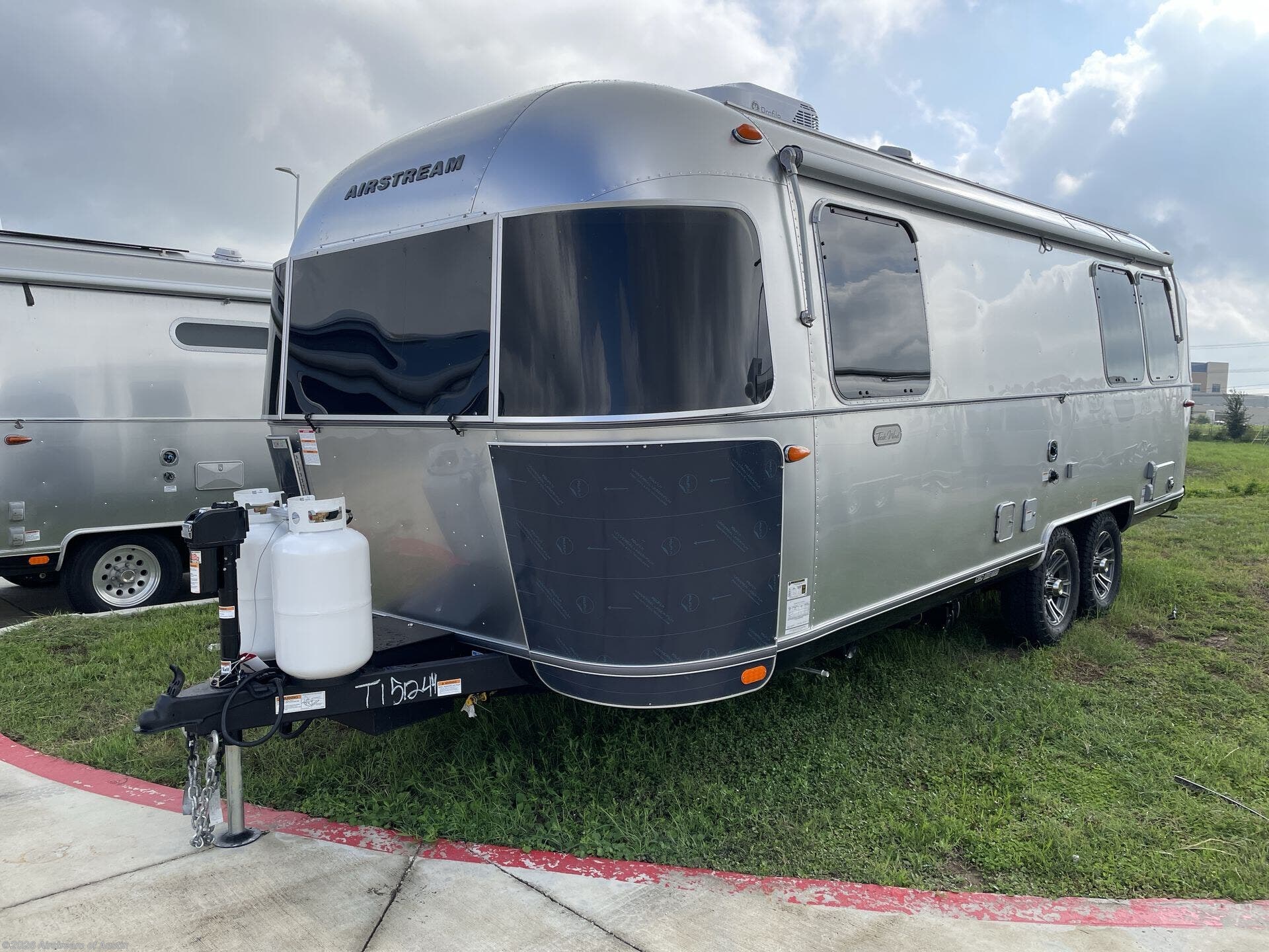 New 2027 Airstream Trade Wind 25FB available in Buda, Texas