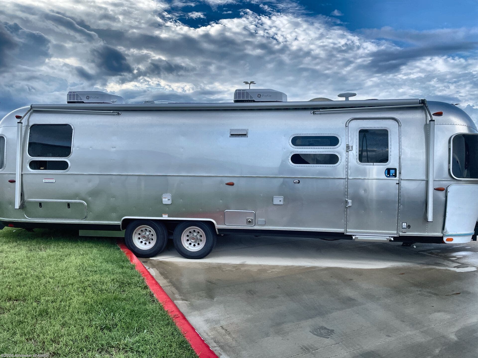 Used 2025 Airstream International 30RB Twin available in Buda, Texas
