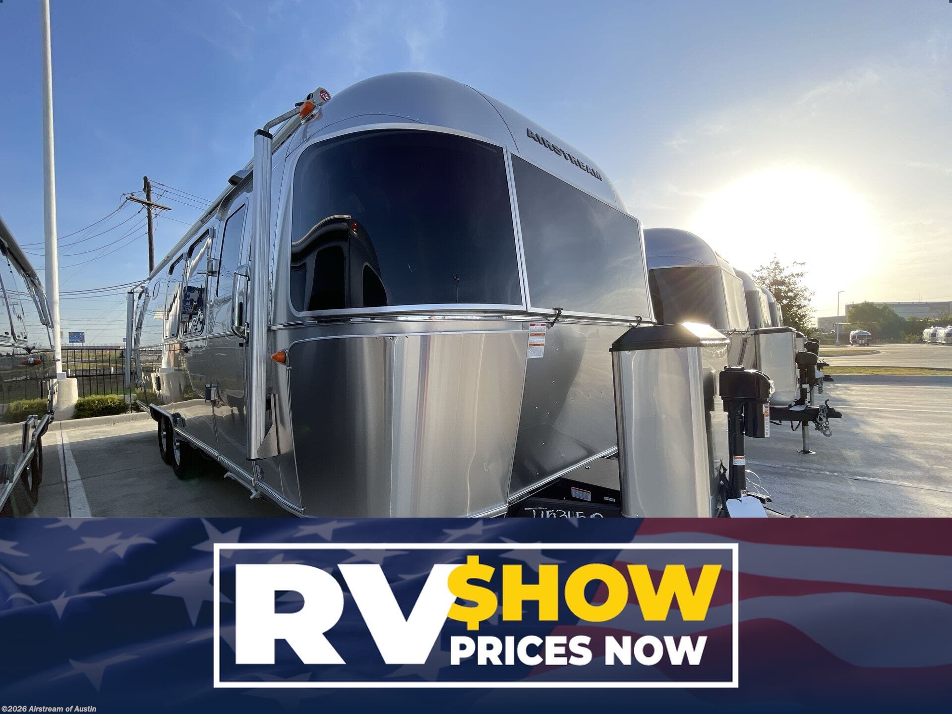 New 2027 Airstream Classic 28RB Twin available in Buda, Texas