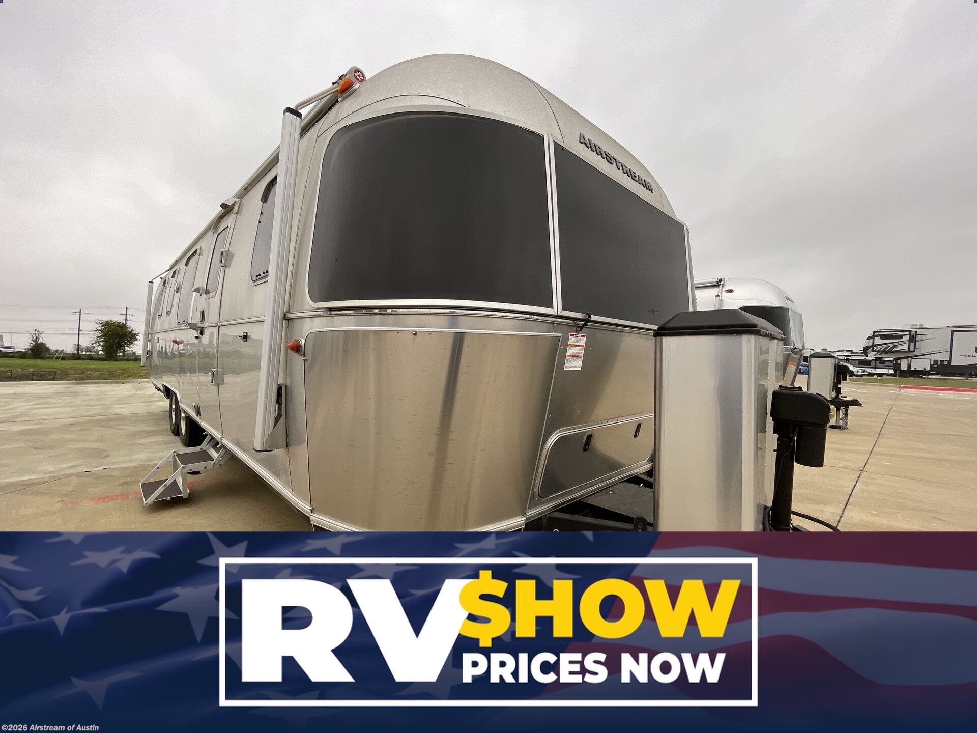 Used 2021 Airstream Classic 33FB available in Buda, Texas