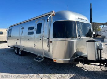 Used 2019 Airstream Flying Cloud 30RB available in Bushnell, Florida