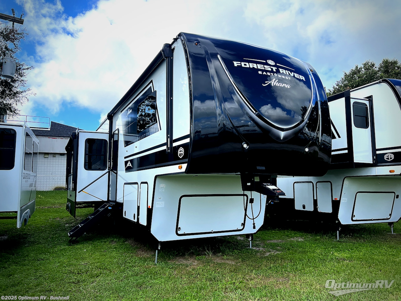 New 2025 East to West Ahara 390DS available in Bushnell, Florida