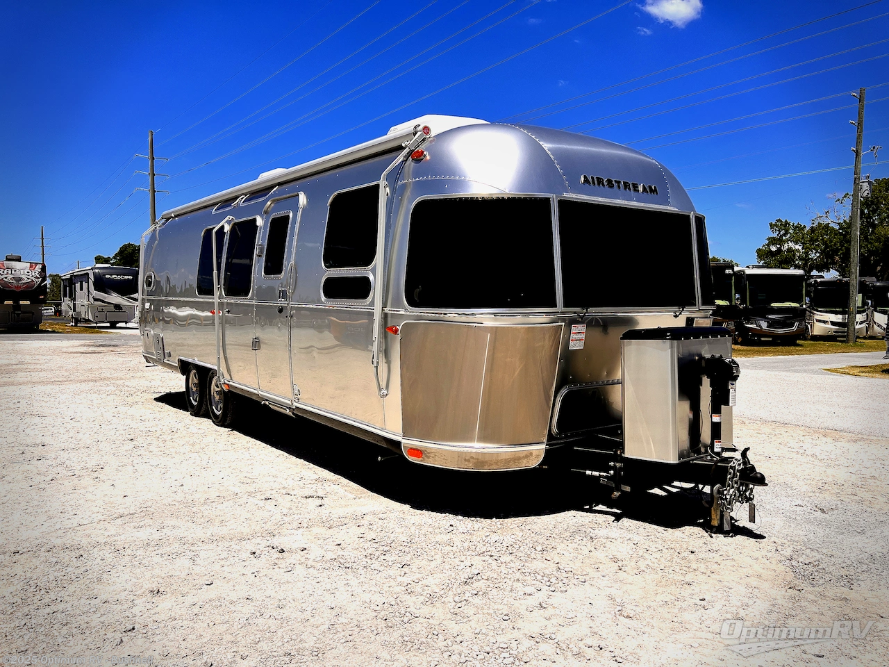 Used 2024 Airstream Flying Cloud 30FB Bunk available in Bushnell, Florida