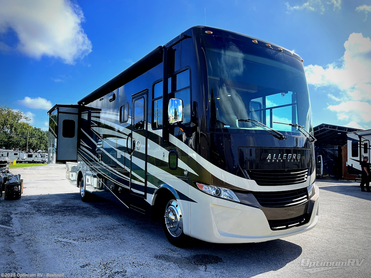 Used 2017 Tiffin Allegro 31 SA available in Bushnell, Florida