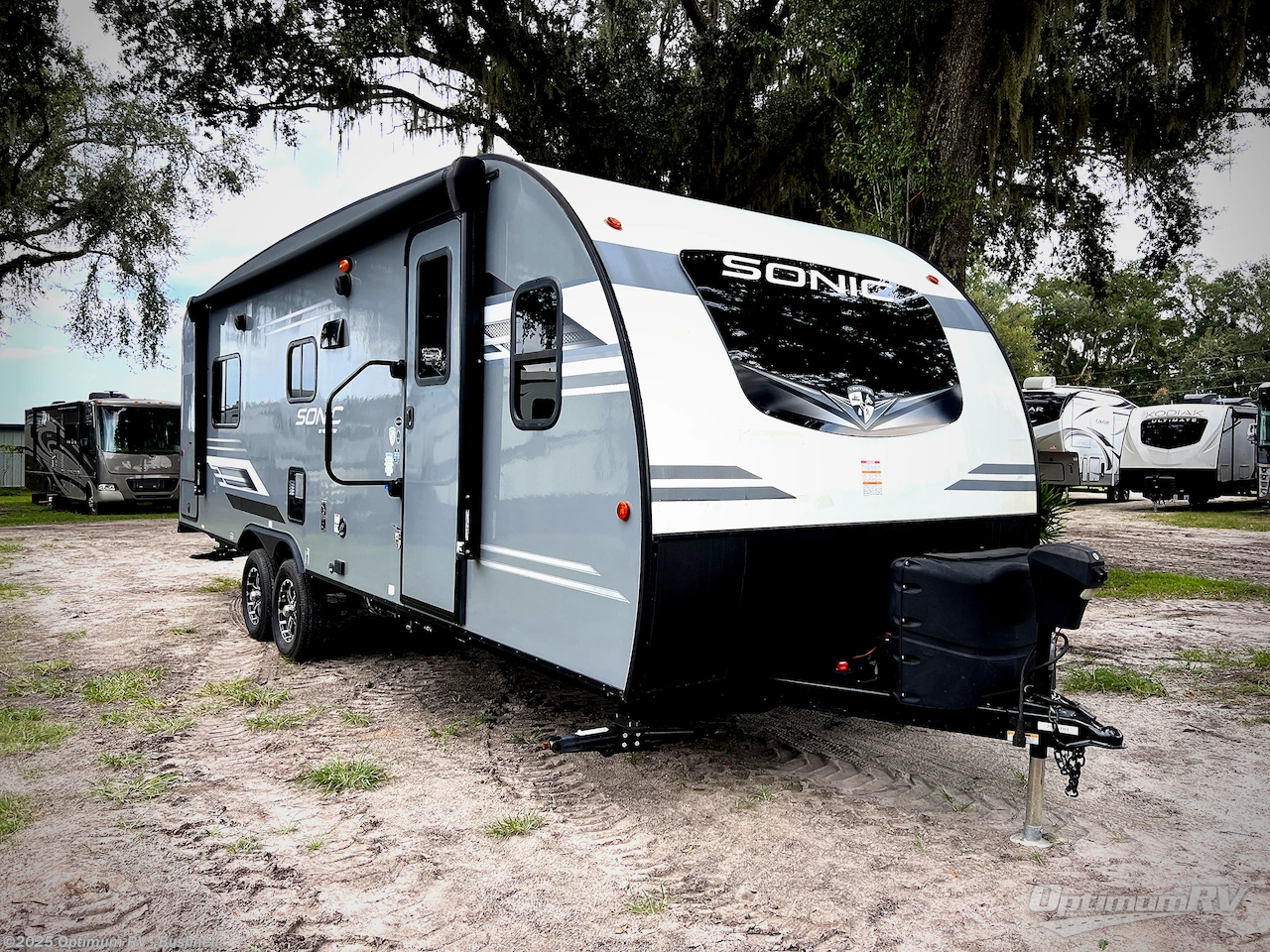 Used 2023 Venture RV Sonic SN241VFL available in Bushnell, Florida