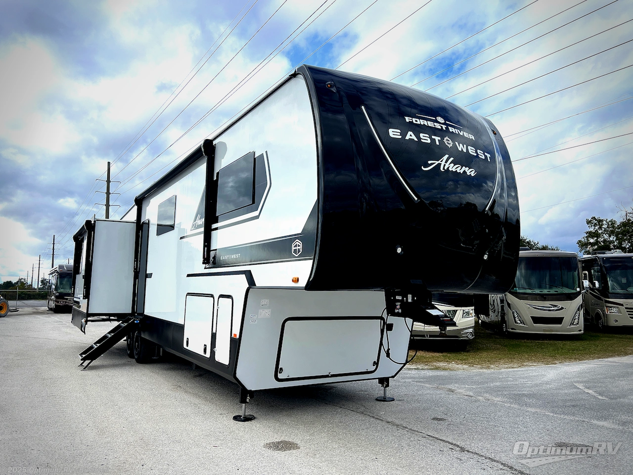 New 2026 East to West Ahara 383UR available in Bushnell, Florida