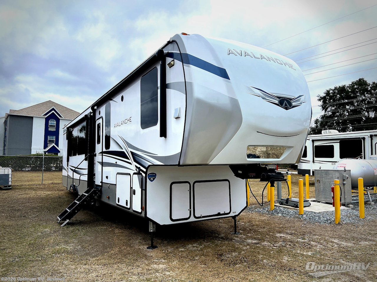 Used 2023 Keystone Avalanche 390DS available in Bushnell, Florida