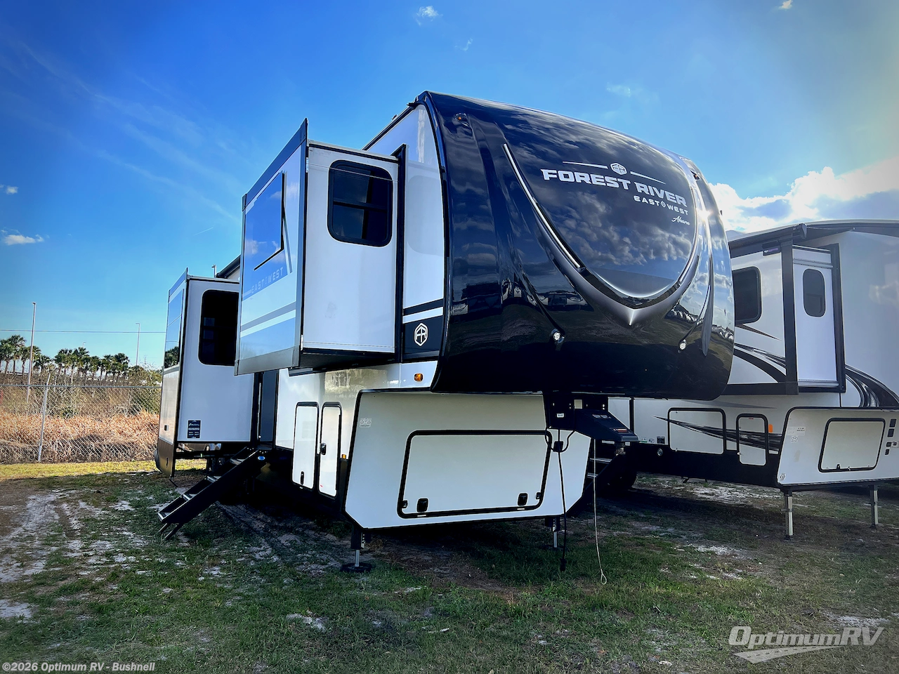 Used 2025 East to West Ahara 380FL available in Bushnell, Florida