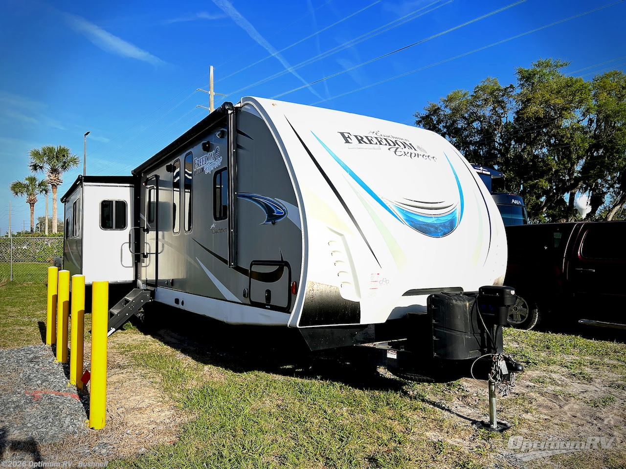 Used 2020 Coachmen Freedom Express Liberty Edition 323BHDSLE available in Bushnell, Florida