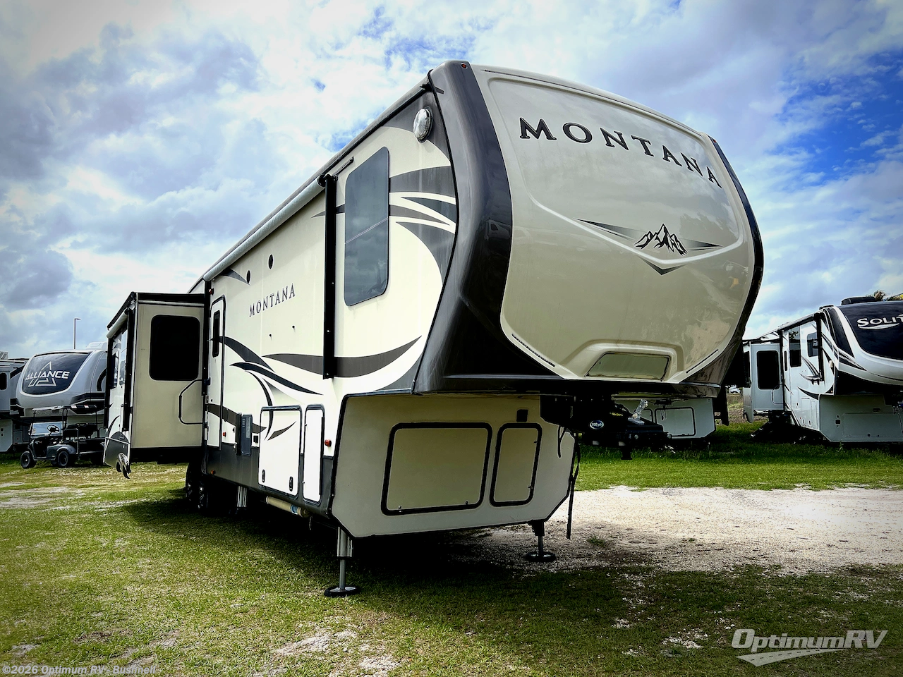 Used 2017 Keystone Montana 3720RL available in Bushnell, Florida