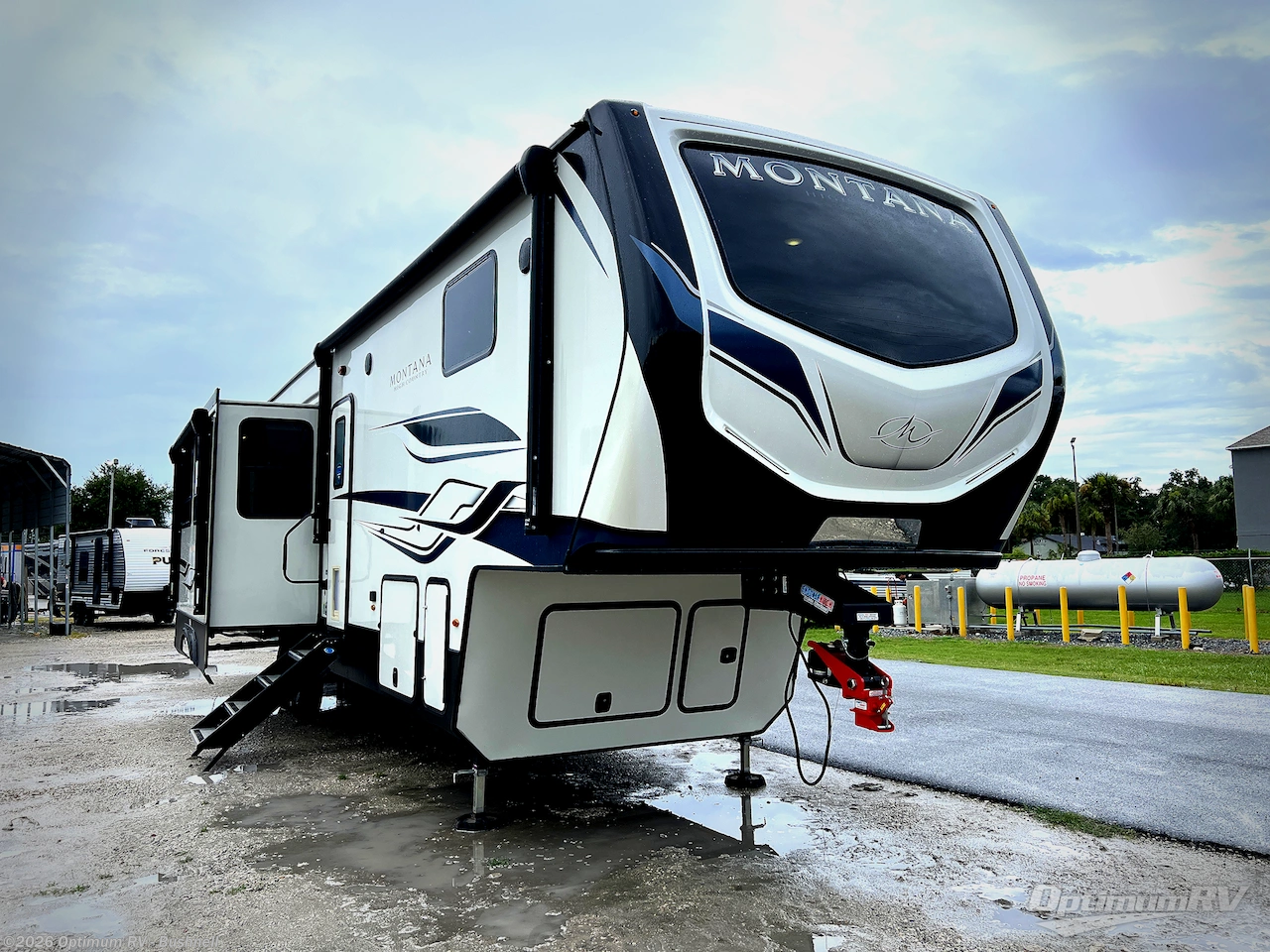 Used 2023 Keystone Montana High Country 351BH available in Bushnell, Florida