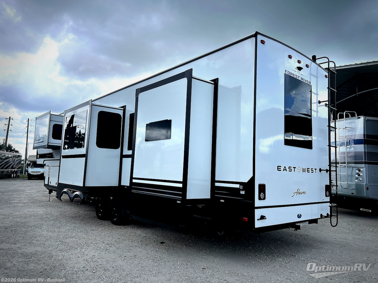 New 2027 East to West Ahara 395FB available in Bushnell, Florida