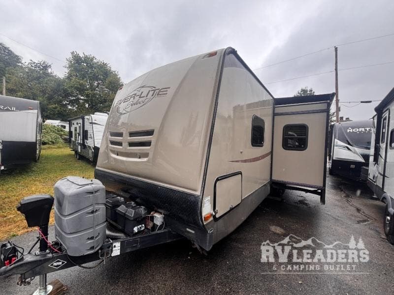 Used 2013 EverGreen RV Ever-Lite 30KIS-DS available in Adamsburg, Pennsylvania