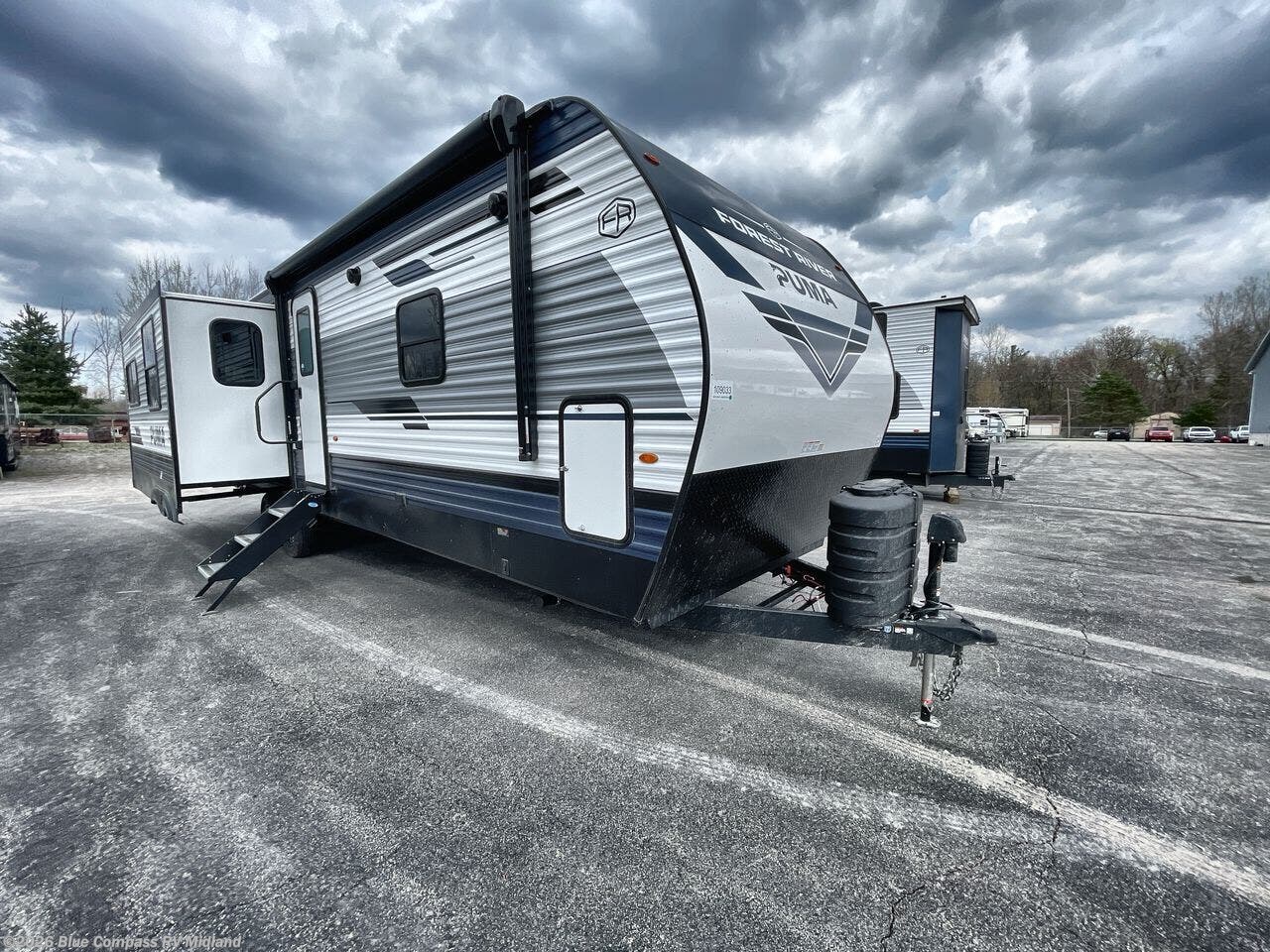 New 2026 Forest River Puma 31RLQS available in Midland, Michigan