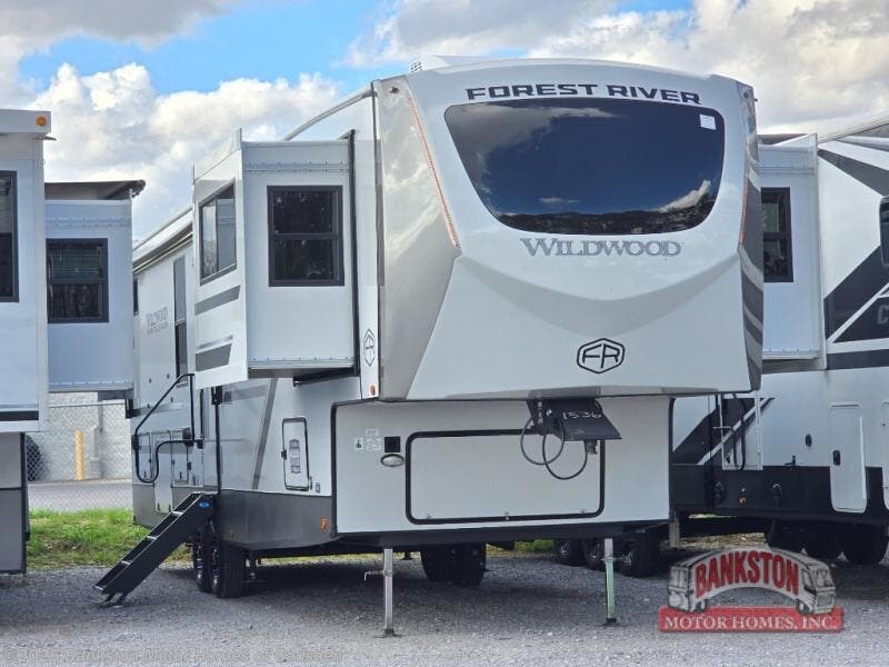 New 2026 Forest River Wildwood Heritage Glen Elite Series 36FL available in Attalla, Alabama