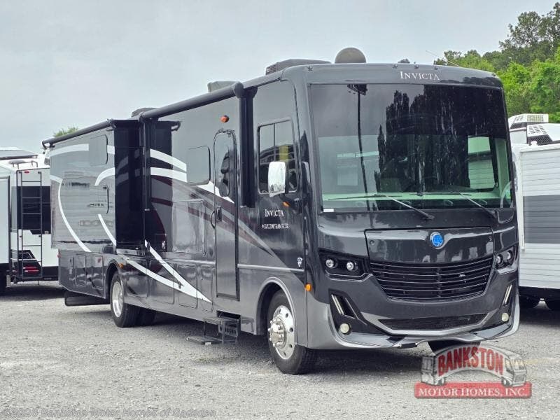Used 2022 Holiday Rambler Invicta 36DB available in Attalla, Alabama
