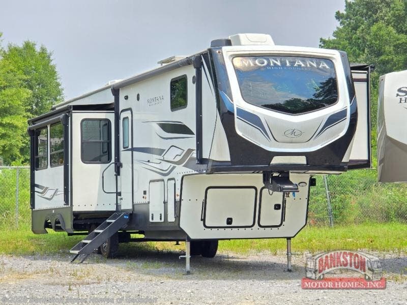 Used 2023 Keystone Montana High Country 335BH available in Attalla, Alabama