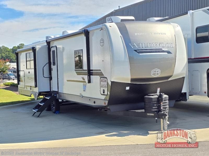 New 2027 Forest River Wildwood Heritage Glen 305RLOK available in Attalla, Alabama