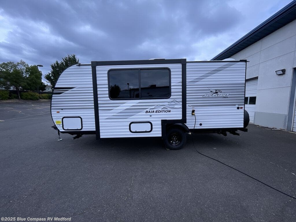 New 2026 Jayco Jay Flight SLX 197MBW available in Medford, Oregon