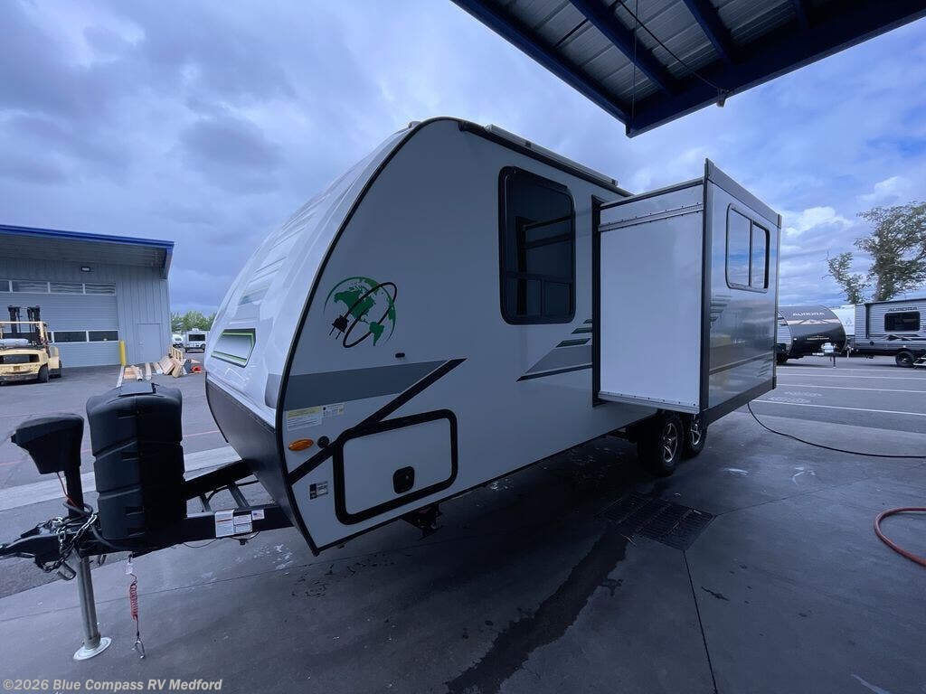 Used 2022 Winnebago Micro Minnie FLX 2306BHS available in Medford, Oregon
