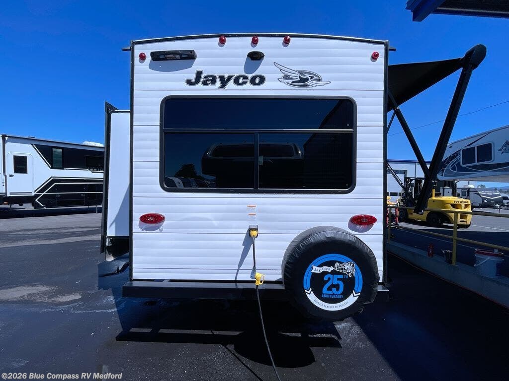 New 2027 Jayco Jay Flight 262RLSW available in Medford, Oregon