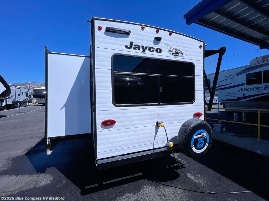 New 2026 Jayco Jay Flight SLX 262RLSW available in Medford, Oregon