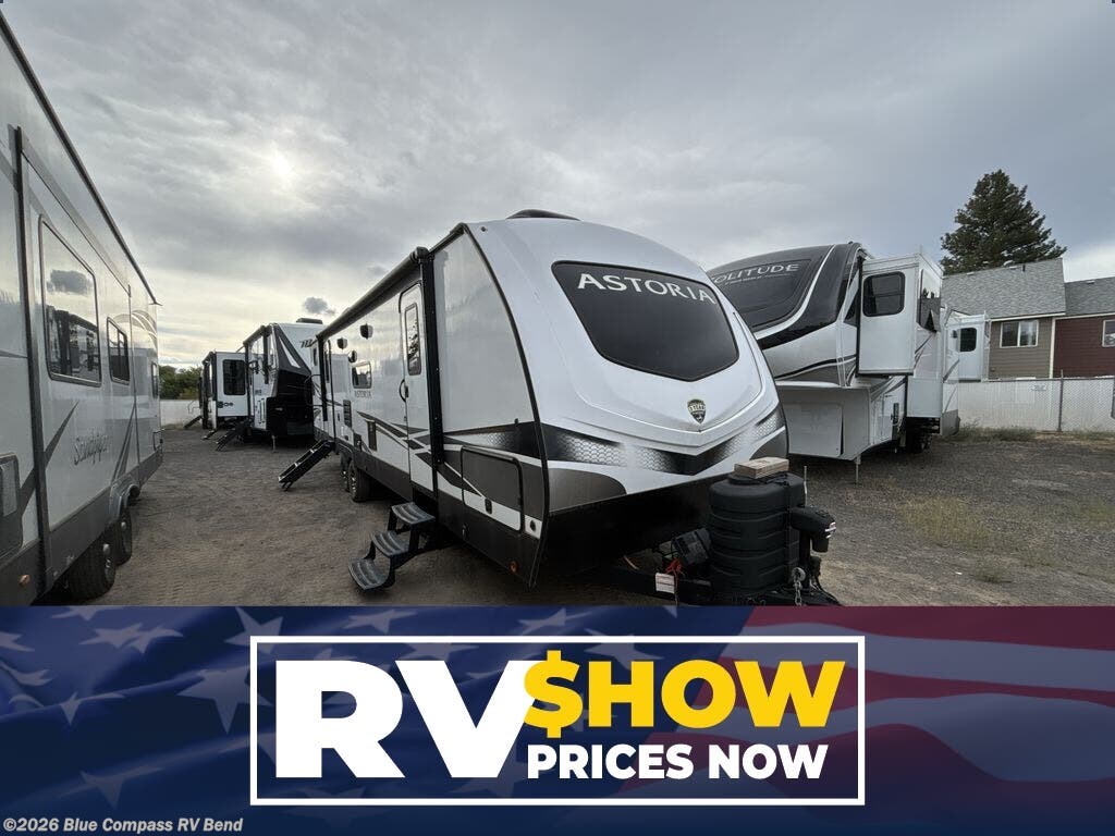 Used 2022  Dutchmen Astoria 3203BH by Dutchmen from Blue Compass RV Bend in Bend, OR