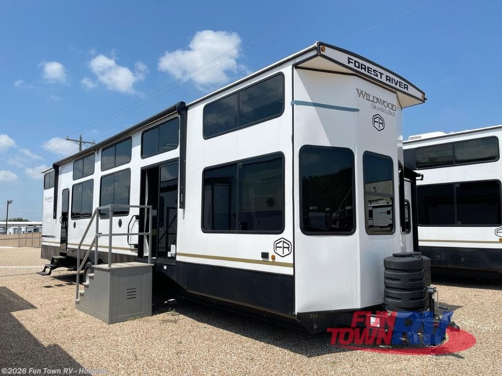 New 2025 Forest River Wildwood Grand Lodge 42VIEW available in Wharton, Texas