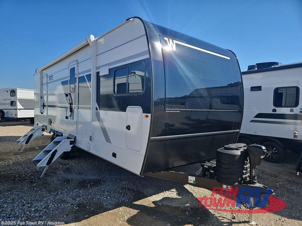 New 2026 Winnebago Thrive 26FKD available in Wharton, Texas