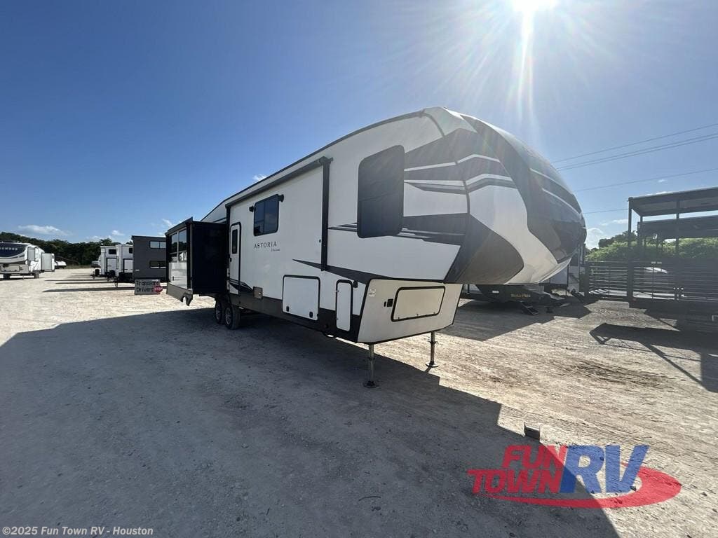 Used 2020 Dutchmen Astoria 3553MBP available in Wharton, Texas