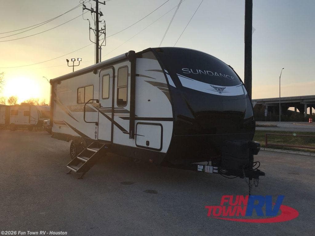 Used 2021 Heartland Sundance Ultra Lite 231 ML available in Wharton, Texas