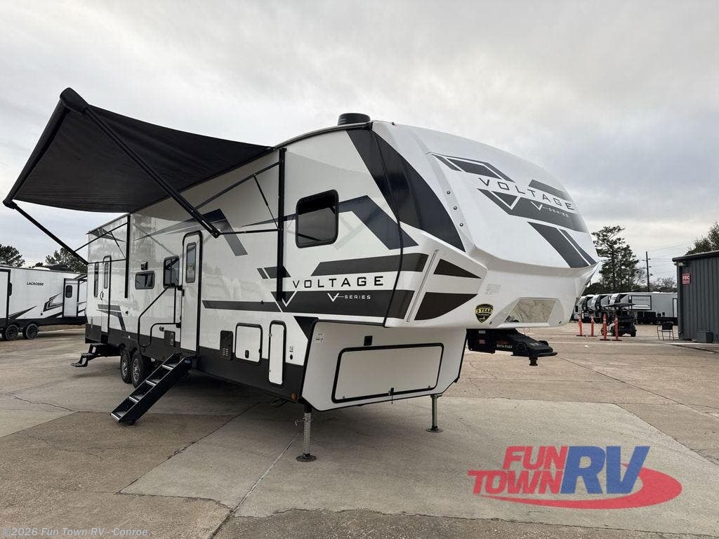 Used 2025 Dutchmen Voltage V3800 available in Conroe, Texas